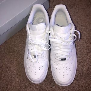 White AIR FORCE 1s ‼️🔥